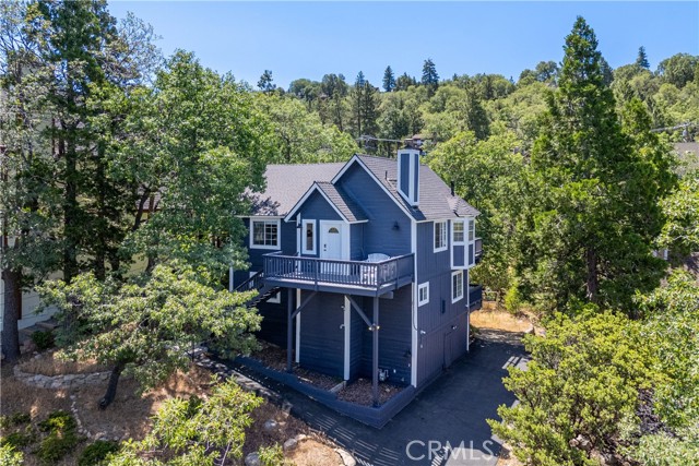 Detail Gallery Image 1 of 55 For 28833 Manitoba Dr, Lake Arrowhead,  CA 92352 - 3 Beds | 2/1 Baths