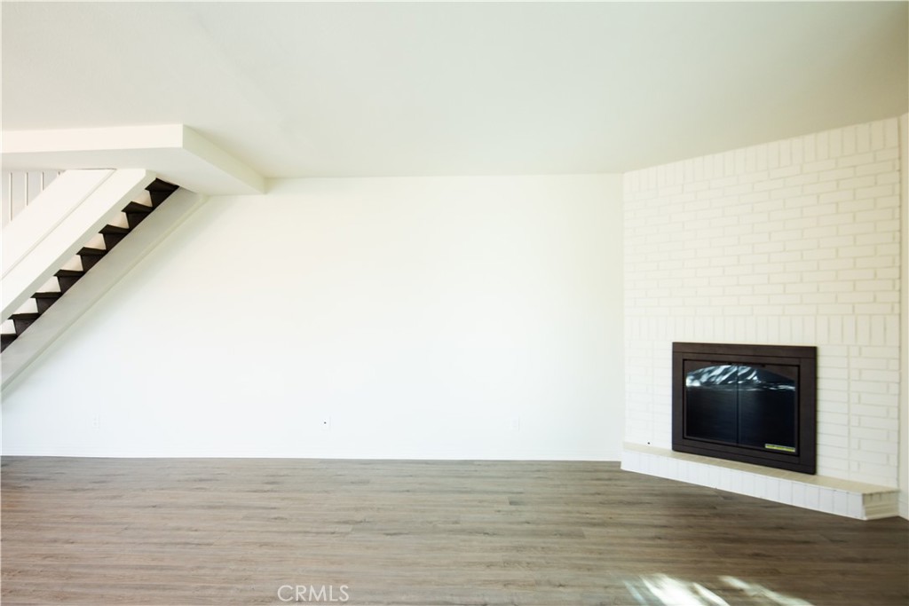 MLS #WS25278305 image #3