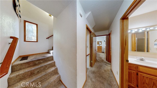 Detail Gallery Image 43 of 69 For 590 Arrowhead Villa Rd, Lake Arrowhead,  CA 92352 - 3 Beds | 2/1 Baths