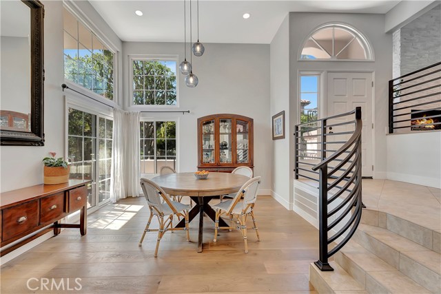 19325 Peachtree Lane, Huntington Beach CA: https://media.crmls.org/medias/7b3557d6-97c7-4ffc-a6aa-35954b01bd20.jpg