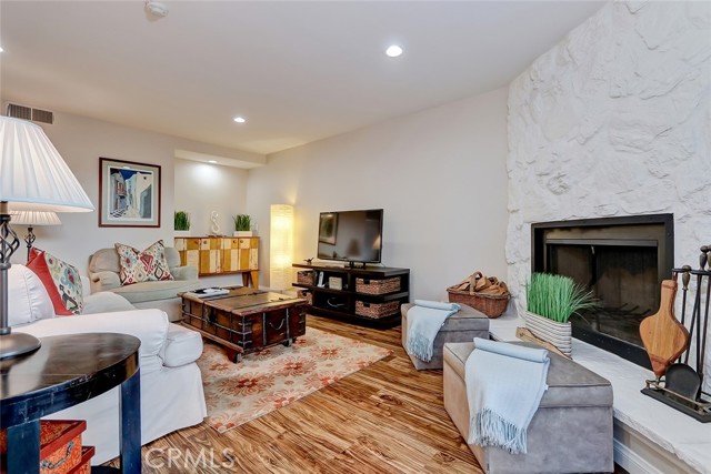 2615 Ruhland Avenue, Redondo Beach, California 90278, 2 Bedrooms Bedrooms, ,1 BathroomBathrooms,Residential,Sold,Ruhland,SB22198316