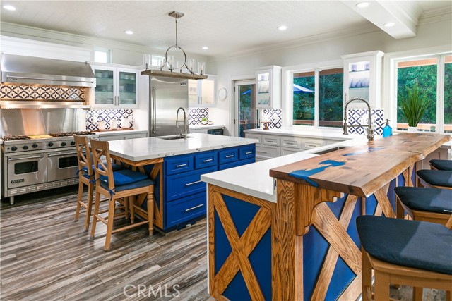 Detail Gallery Image 9 of 48 For 343 Garden, Lake Arrowhead,  CA 92352 - 5 Beds | 3 Baths