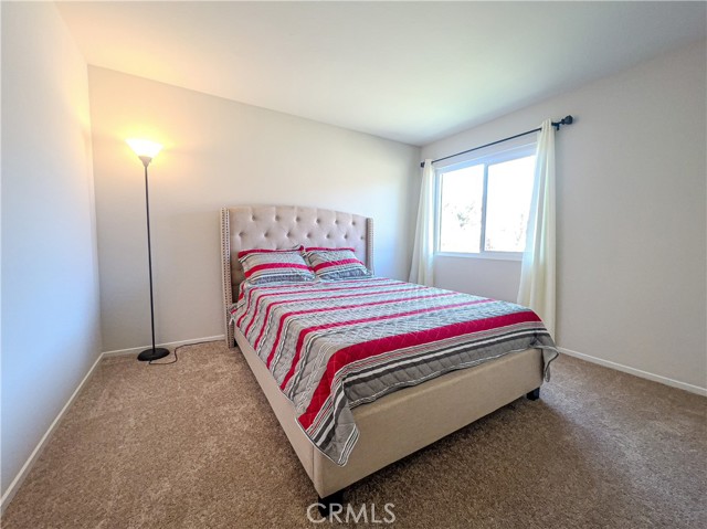 Detail Gallery Image 7 of 26 For 443 Sunrise, Palmdale,  CA 93551 - 4 Beds | 2/1 Baths