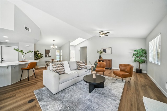 Detail Gallery Image 9 of 45 For 2229 Garland Way, Hemet,  CA 92545 - 3 Beds | 2 Baths