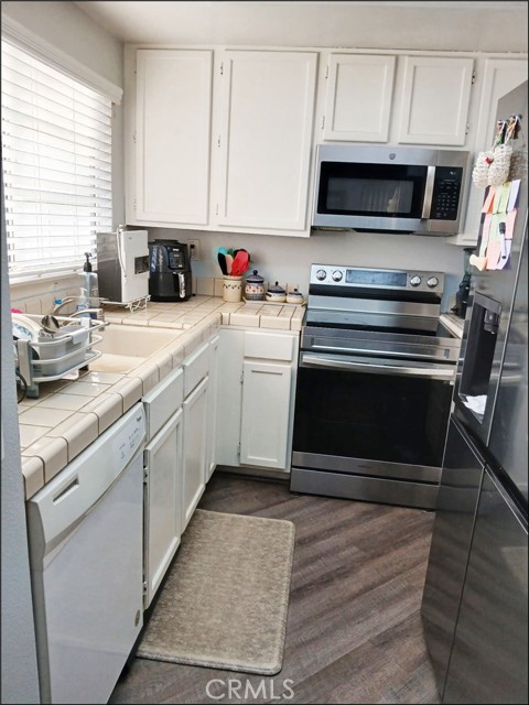 Detail Gallery Image 12 of 25 For 19149 Palo Verde, Apple Valley,  CA 92308 - 2 Beds | 2 Baths