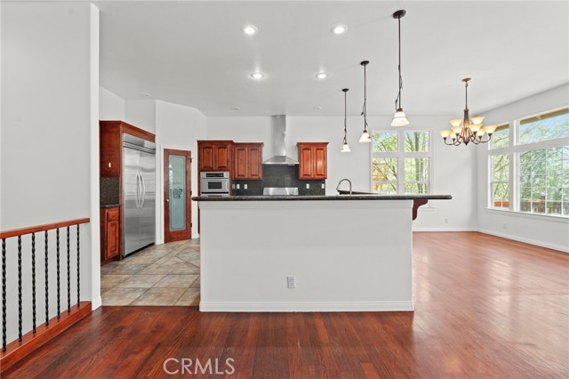 765 Del Norte Lane, Lake Arrowhead CA: https://media.crmls.org/medias/7b379d8a-7be0-4ca8-a39f-3f188bec740c.jpg