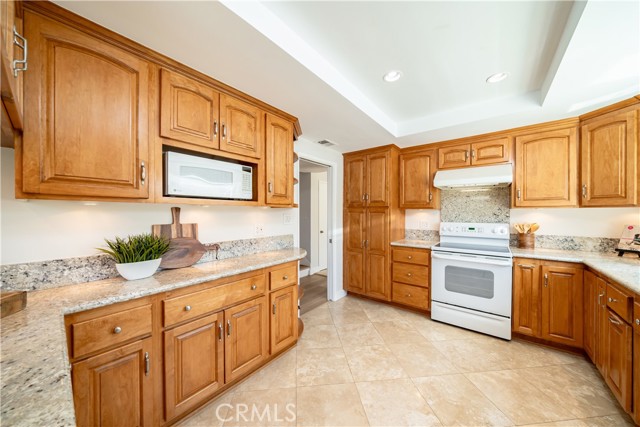 Detail Gallery Image 21 of 61 For 5252 Clark Cir, Westminster,  CA 92683 - 4 Beds | 2/1 Baths