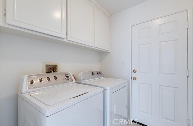 Detail Gallery Image 10 of 19 For 5432 Wrench Ct, Lakewood,  CA 90712 - 4 Beds | 3 Baths