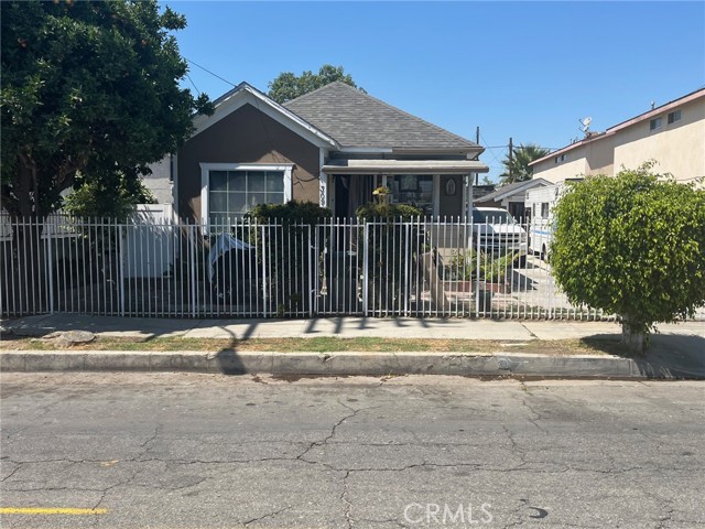 Detail Gallery Image 1 of 2 For 309 N Willowbrook Ave, Compton,  CA 90220 - 2 Beds | 2 Baths