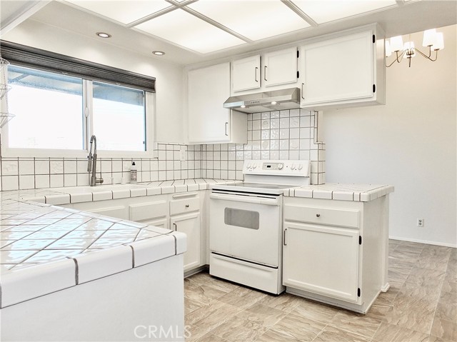 Detail Gallery Image 8 of 25 For 3600 E 4th #305,  Long Beach,  CA 90814 - 2 Beds | 2 Baths