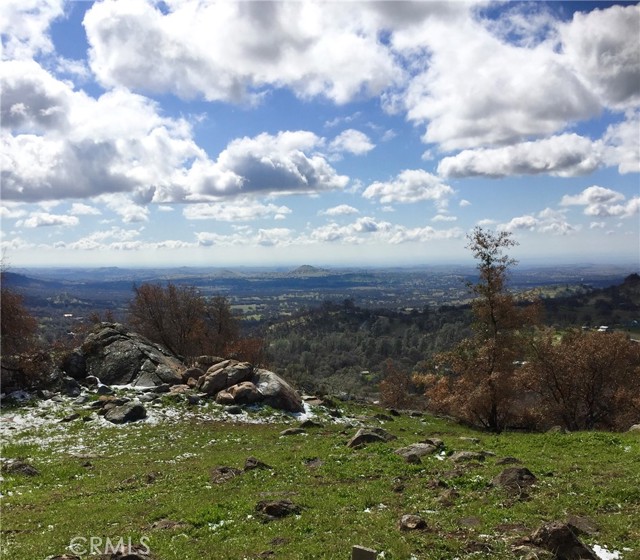 4920 Tanager Lane, Catheys Valley, CA 95306 Beds Baths (Active