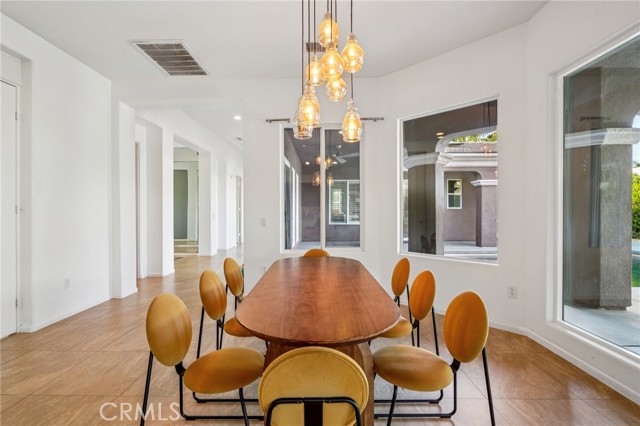 Detail Gallery Image 11 of 60 For 1420 E via Escuela, Palm Springs,  CA 92262 - 3 Beds | 3/1 Baths