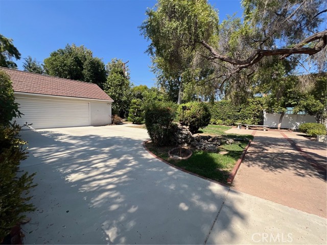 2265 Adair Street, San Marino CA: https://media.crmls.org/medias/7b3d2f97-d1cc-4d7e-86f5-56ff3a0f6573.jpg