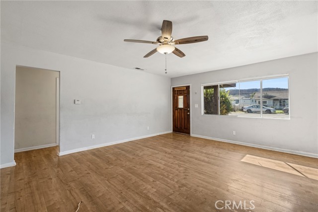 Detail Gallery Image 6 of 34 For 40602 Shellie Ln, Hemet,  CA 92544 - 4 Beds | 2 Baths