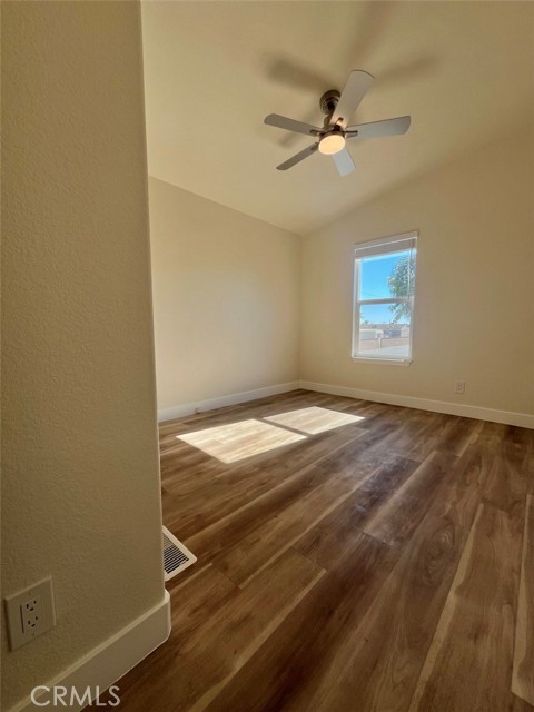 Detail Gallery Image 6 of 10 For 23701 S Western Ave #213,  Torrance,  CA 90501 - 3 Beds | 2 Baths