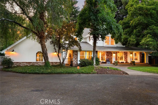1624 Bidwell Avenue, Chico CA: https://media.crmls.org/medias/7b3da816-733e-4f22-8ca1-9e827b59abc3.jpg