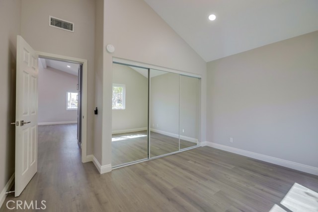 627 7th Street, Huntington Beach CA: https://media.crmls.org/medias/7b3e8aba-08d2-4889-87e7-16b250f98a1e.jpg