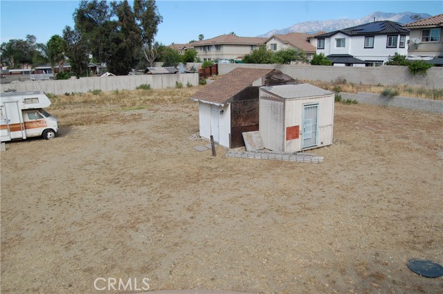 Detail Gallery Image 6 of 18 For 9408 Poplar Ave, Fontana,  CA 92335 - 3 Beds | 2 Baths