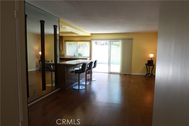 3550 Bluebell Street, Seal Beach CA: https://media.crmls.org/medias/7b3f18cd-17dc-4337-8bbc-f9588cb0f26a.jpg