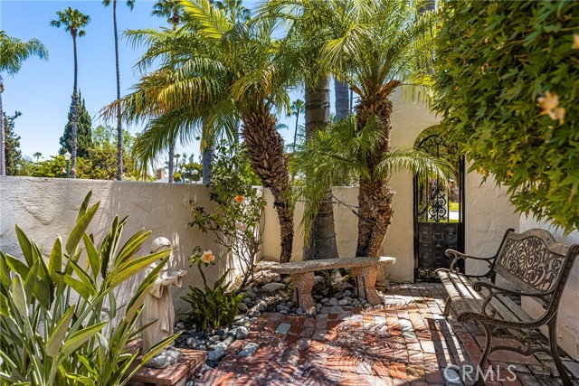 Detail Gallery Image 30 of 65 For 521 N Clementine St, Anaheim,  CA 92805 - 3 Beds | 3 Baths