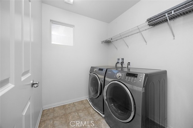 16059 Nature Trail, Chino CA: https://media.crmls.org/medias/7b400d0e-d92a-4255-9936-a3f761e5920b.jpg