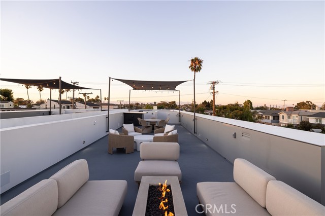 1315 Ocean Avenue, Seal Beach CA: https://media.crmls.org/medias/7b401e41-4587-4e67-9737-f6ee5948546c.jpg