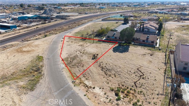 Detail Gallery Image 6 of 11 For 1 Bear Valley Outer, Hesperia,  CA 92345 - – Beds | – Baths