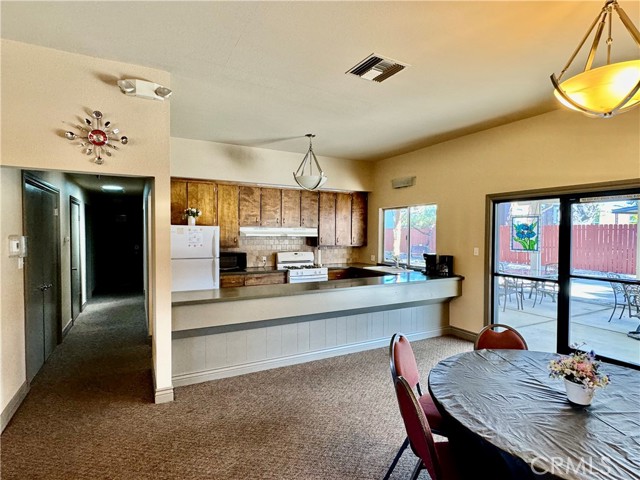 Detail Gallery Image 18 of 19 For 1215 El Camino Real #42,  Atascadero,  CA 93422 - 2 Beds | 2 Baths