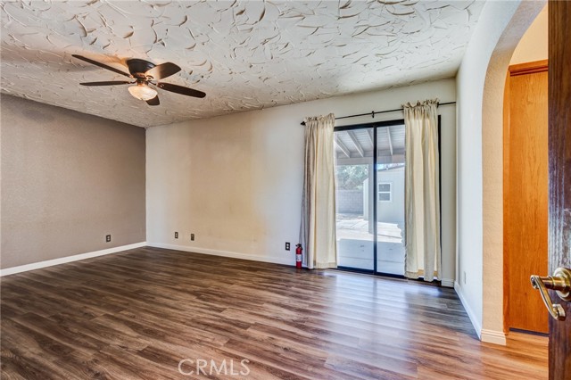 Detail Gallery Image 21 of 43 For 14076 Wawona Rd, Apple Valley,  CA 92307 - 3 Beds | 2 Baths