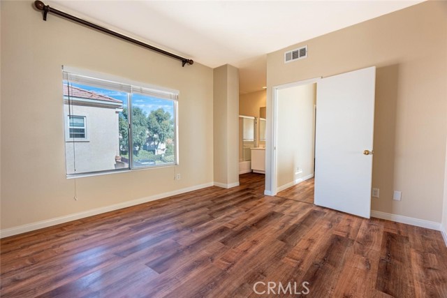 Detail Gallery Image 14 of 42 For 27807 Crown Court Cir #3,  Valencia,  CA 91354 - 3 Beds | 2/1 Baths