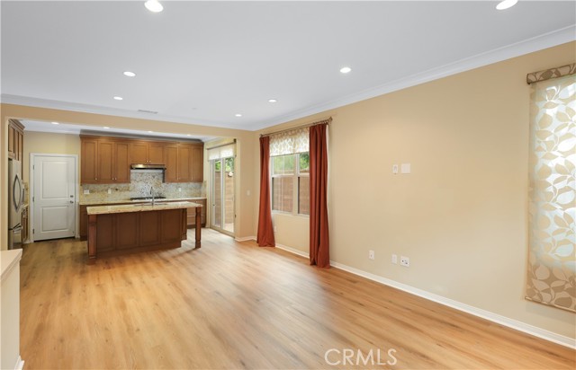 220 Kempton, Irvine CA: https://media.crmls.org/medias/7b41c873-14af-4ed9-9ac2-86c8ddf5740b.jpg