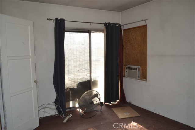 2121 N Pass Avenue, Burbank CA: https://media.crmls.org/medias/7b42ade4-72d4-4351-a3c3-b381df839360.jpg