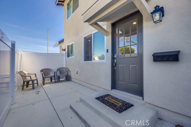 824 S Dune Street, Anaheim CA: https://media.crmls.org/medias/7b44b6ba-f567-441d-8e6c-76af654d0427.jpg