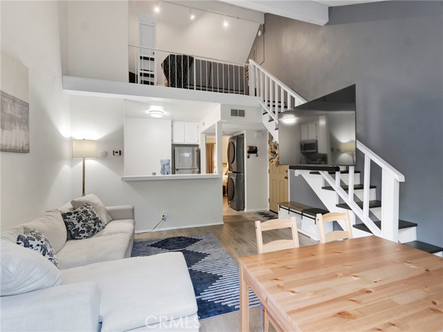 Detail Gallery Image 5 of 45 For 7050 Shoup Ave #225 #225,  Canoga Park,  CA 91303 - 1 Beds | 1 Baths