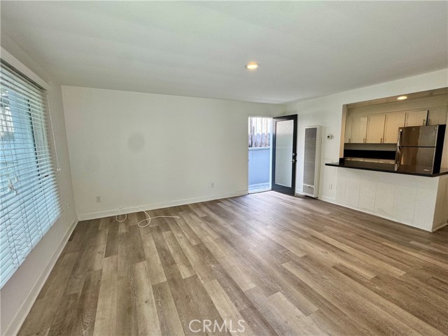 970 Glenneyre Street, Laguna Beach CA: https://media.crmls.org/medias/7b44fd48-a544-4fdc-b376-c03e980e45a3.jpg