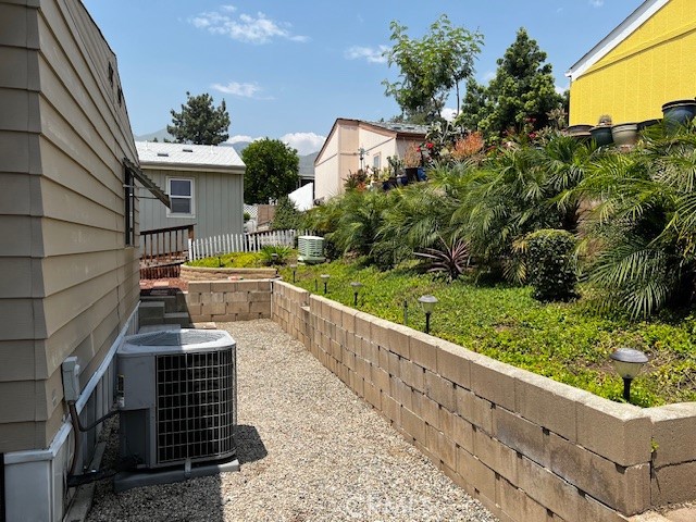 3850 Atlantic Avenue, Highland CA: https://media.crmls.org/medias/7b453cde-3e72-4b3a-9e68-158723afd93e.jpg