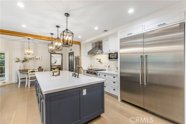 6032 County Oak Road, Woodland Hills CA: https://media.crmls.org/medias/7b454fd7-9841-4c7d-82de-246318b82963.jpg