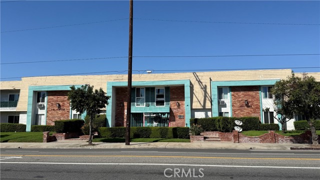 13313 Oxnard photo 8