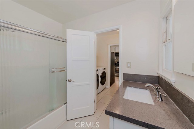 Detail Gallery Image 33 of 52 For 2944 Mayfield Ave, La Crescenta,  CA 91214 - 3 Beds | 2 Baths