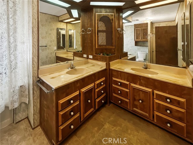 3500 Buchanan Street, Riverside CA: https://media.crmls.org/medias/7b4723f5-4aeb-4d3d-9162-c9f92004248f.jpg
