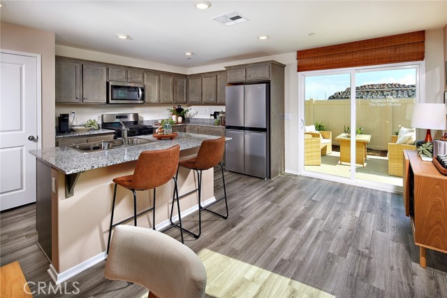 Detail Gallery Image 6 of 18 For 30844 Charger Way, Winchester,  CA 92596 - 5 Beds | 3 Baths