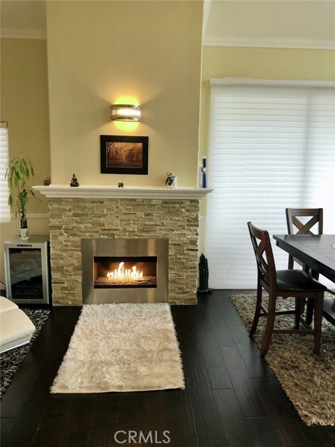 555 Esplanade, Redondo Beach CA: https://media.crmls.org/medias/7b47715d-bc9d-4396-aad0-ecbbe6ad8c7f.jpg