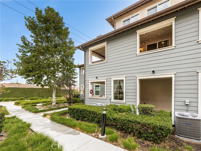 Detail Gallery Image 36 of 45 For 1052 Newberry Ln, Claremont,  CA 91711 - 3 Beds | 2/1 Baths