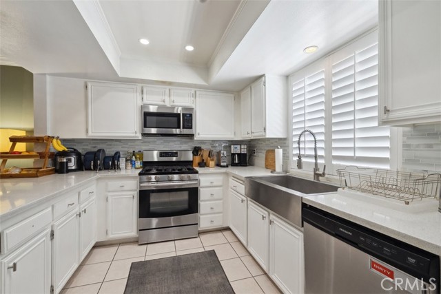 4455 Fulton Avenue, Sherman Oaks CA: https://media.crmls.org/medias/7b47d6d2-3516-4ac9-b7c1-dbbf15a38d35.jpg