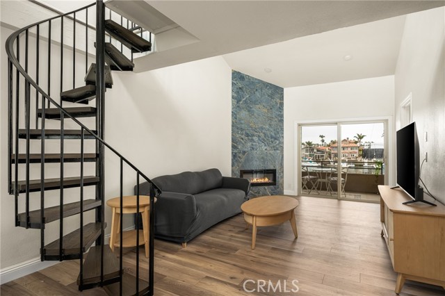 Detail Gallery Image 5 of 42 For 17110 Bluewater Ln, Huntington Beach,  CA 92649 - 1 Beds | 1/1 Baths