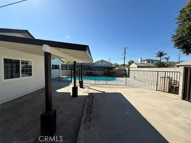 9762 Stanwin Avenue, Arleta CA: https://media.crmls.org/medias/7b4a500b-6d30-4ce7-be8d-5b37d64d2911.jpg