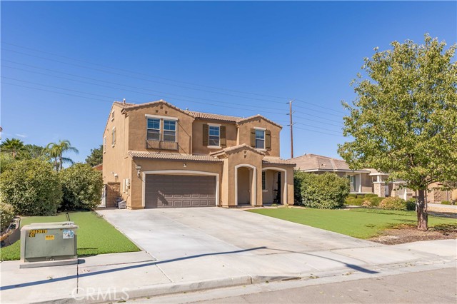 Detail Gallery Image 2 of 40 For 30727 View Ridge Ln, Menifee,  CA 92584 - 4 Beds | 2/1 Baths