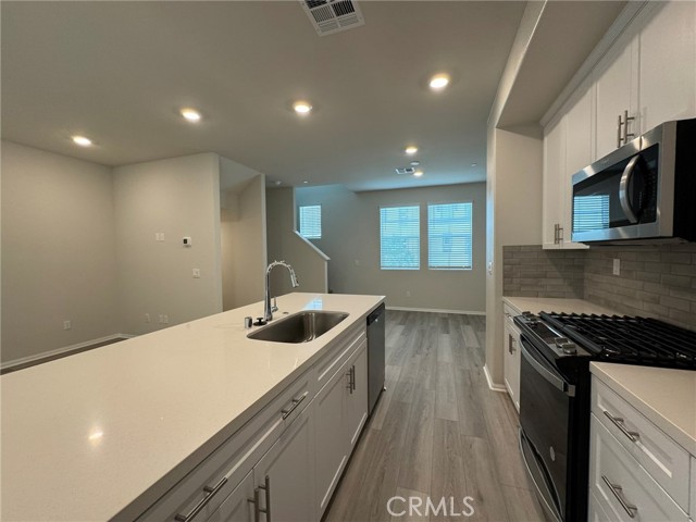 28190 Melrose Drive, Temecula CA: https://media.crmls.org/medias/7b4af982-e2c8-4387-8822-cc71027b6ecb.jpg