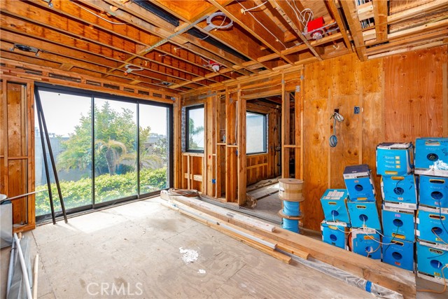 Detail Gallery Image 10 of 29 For 153 Cedar Way, Laguna Beach,  CA 92651 - 3 Beds | 2/1 Baths
