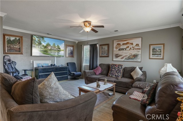 Detail Gallery Image 36 of 46 For 10790 Floral, Adelanto,  CA 92301 - 4 Beds | 3/1 Baths